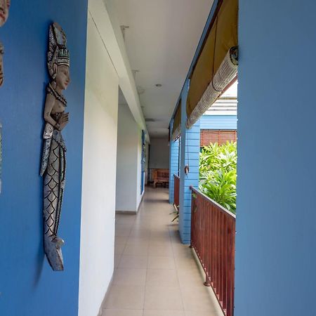 Hotel Reddoorz Near Pantai Sanur Esterno foto