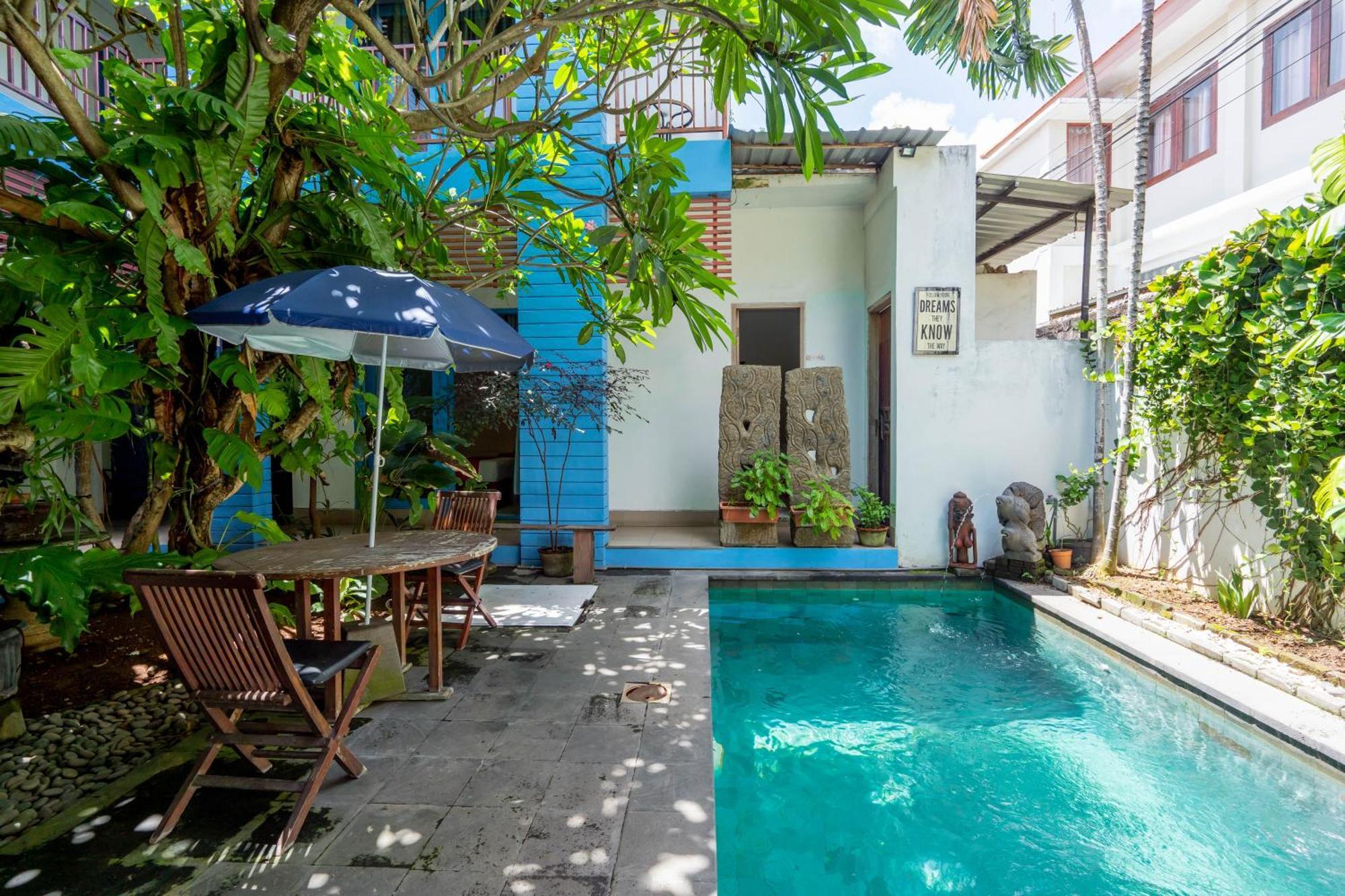 Hotel Reddoorz Near Pantai Sanur Esterno foto