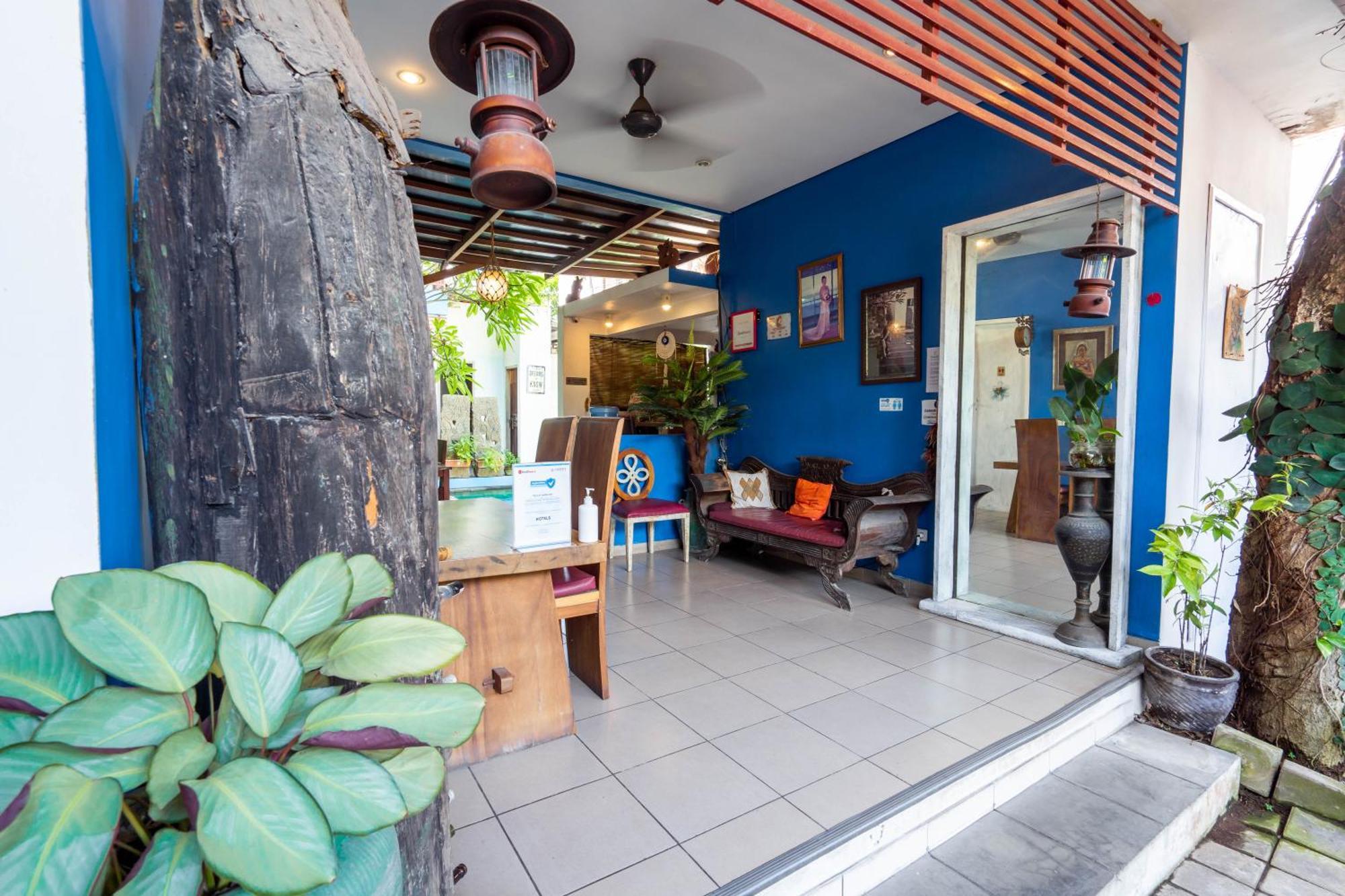 Hotel Reddoorz Near Pantai Sanur Esterno foto